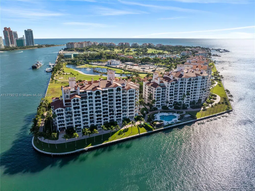 19112 Fisher Island Dr #19112 Miami Beach, FL 33109