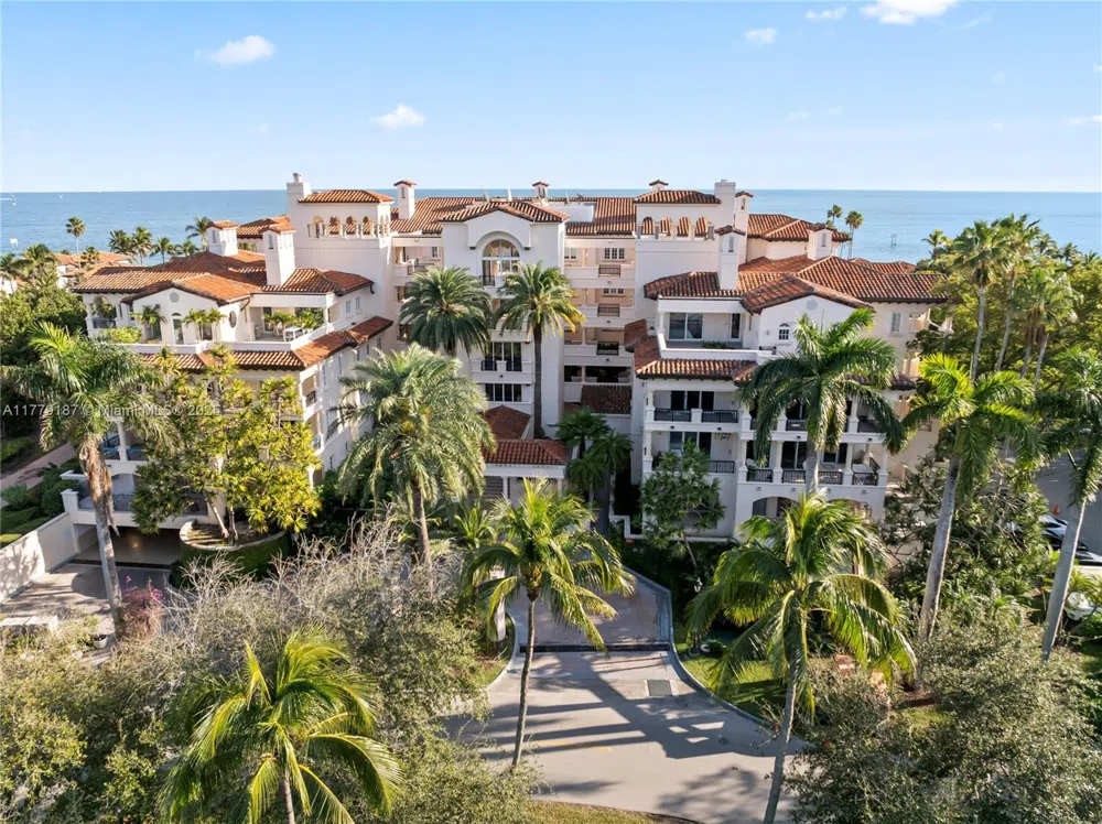 19133 Fisher Island Dr #19133 Miami Beach, FL 33109