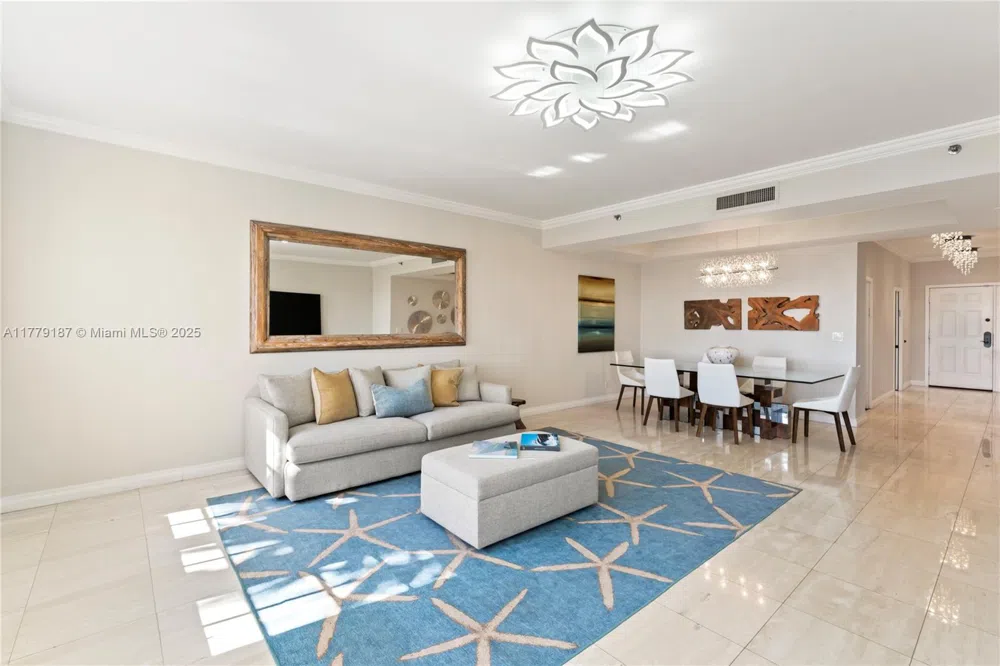 19133 Fisher Island Dr #19133 Miami Beach, FL 33109