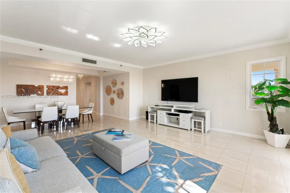 19133 Fisher Island Dr #19133 Miami Beach, FL 33109