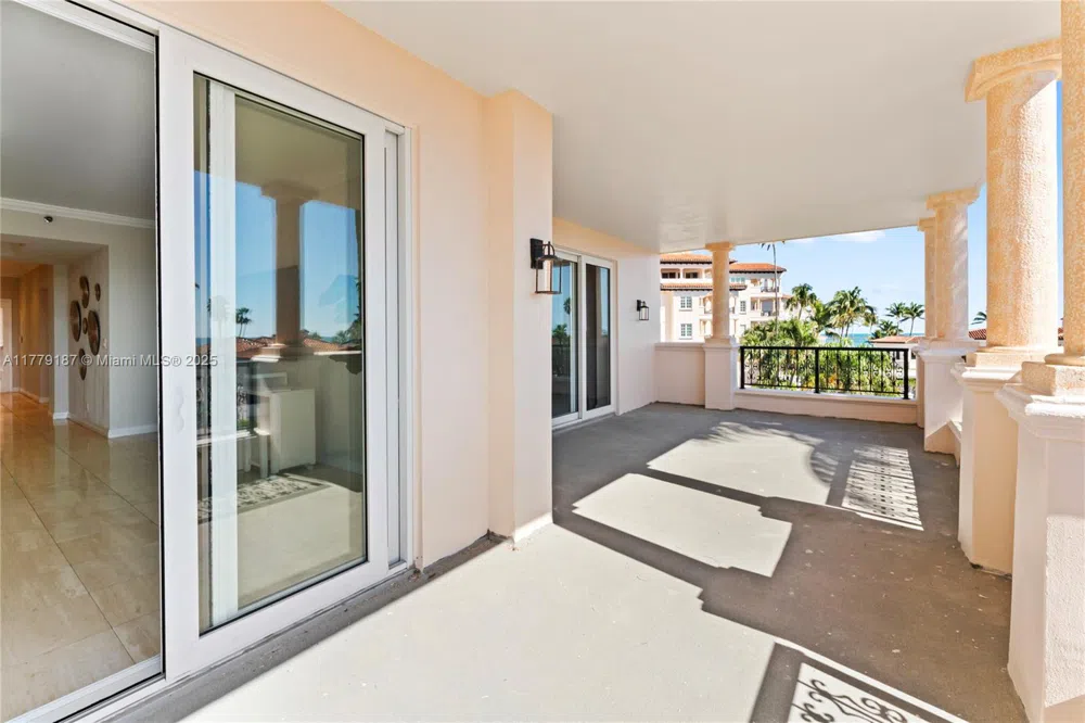 19133 Fisher Island Dr #19133 Miami Beach, FL 33109