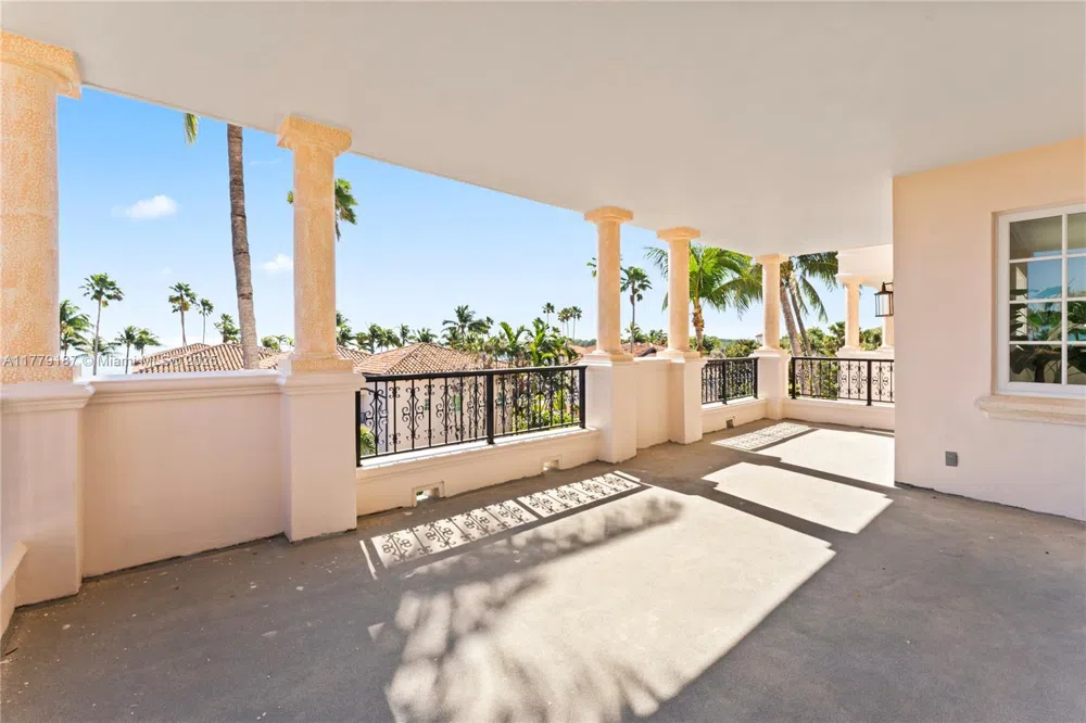 19133 Fisher Island Dr #19133 Miami Beach, FL 33109