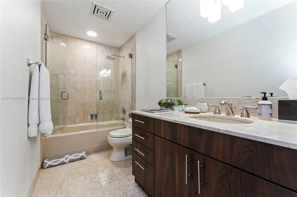 19133 Fisher Island Dr #19133 Miami Beach, FL 33109