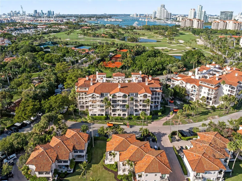 19133 Fisher Island Dr #19133 Miami Beach, FL 33109