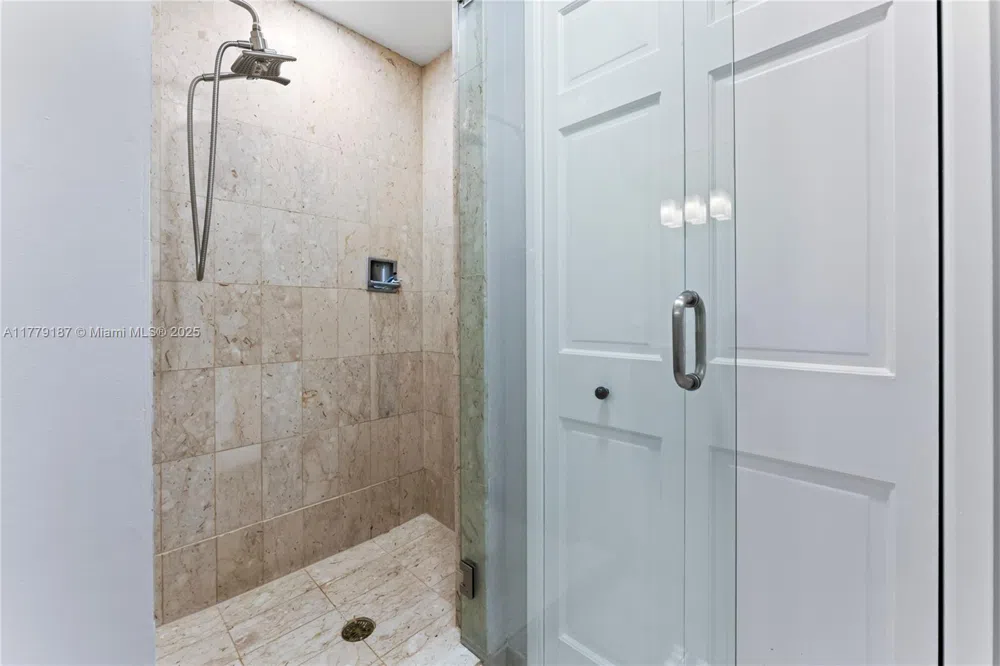 19133 Fisher Island Dr #19133 Miami Beach, FL 33109