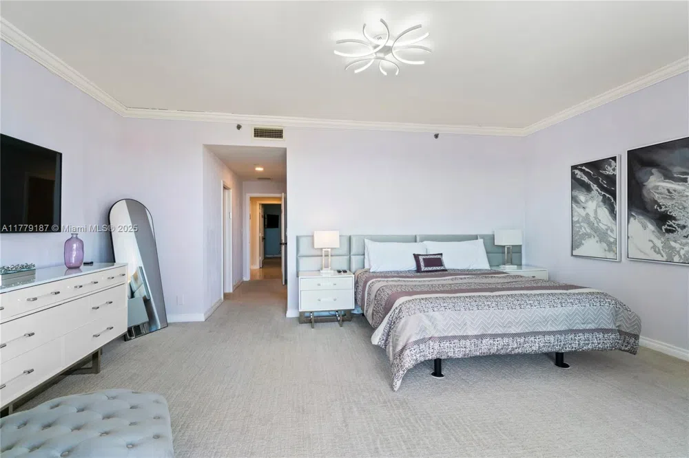 19133 Fisher Island Dr #19133 Miami Beach, FL 33109