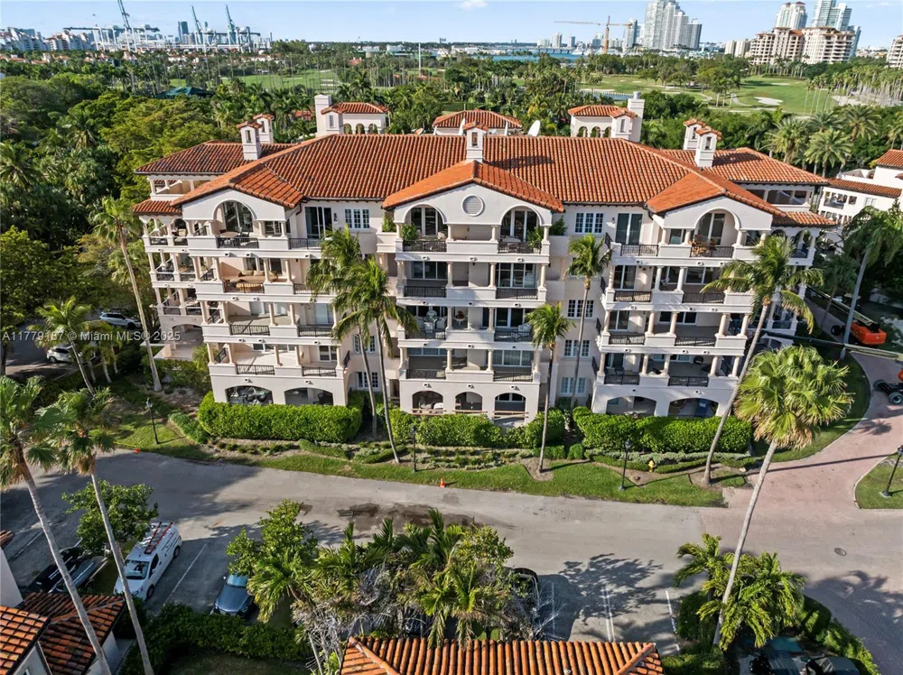 19133 Fisher Island Dr #19133 Miami Beach, FL 33109