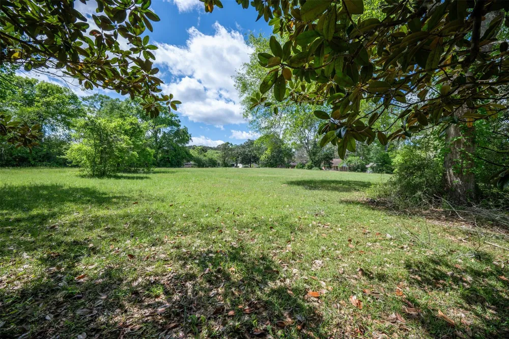 Dogwood St Woodville, TX 75979