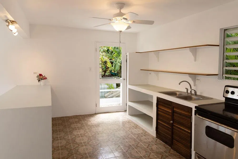 500 BRAVOS DE BOSTON Vieques, PR 00765