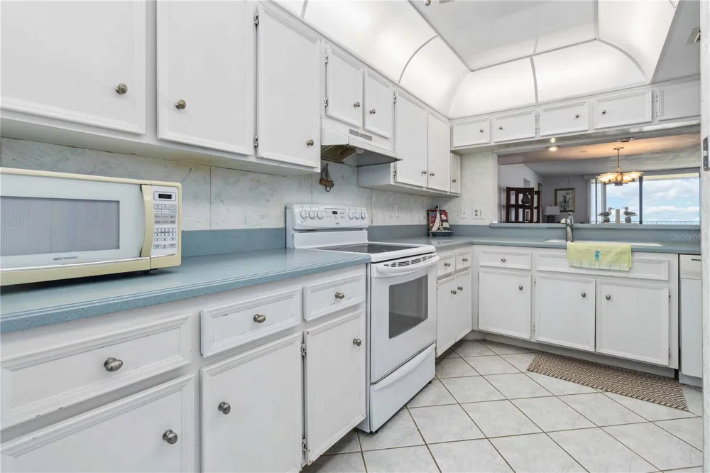 1890 ATLANTIC AVENUE #A403 Cocoa Beach, FL 32931