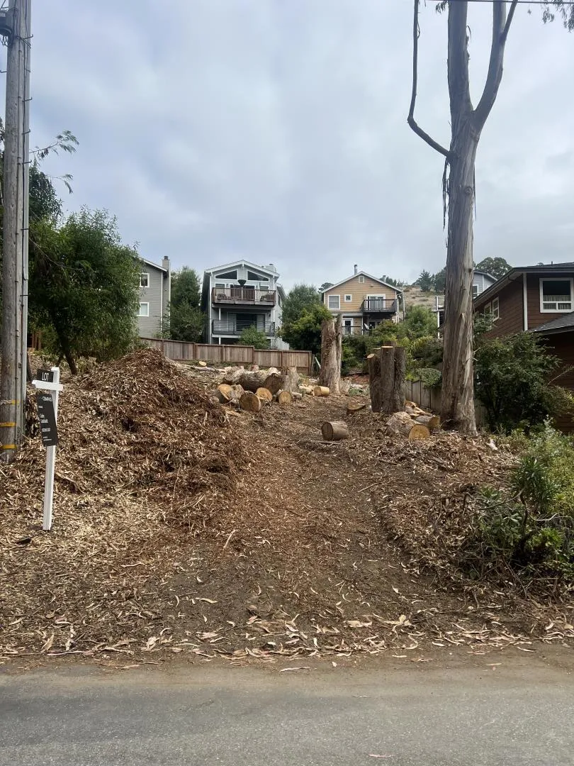 Sevilla Ave El Granada, CA 94018