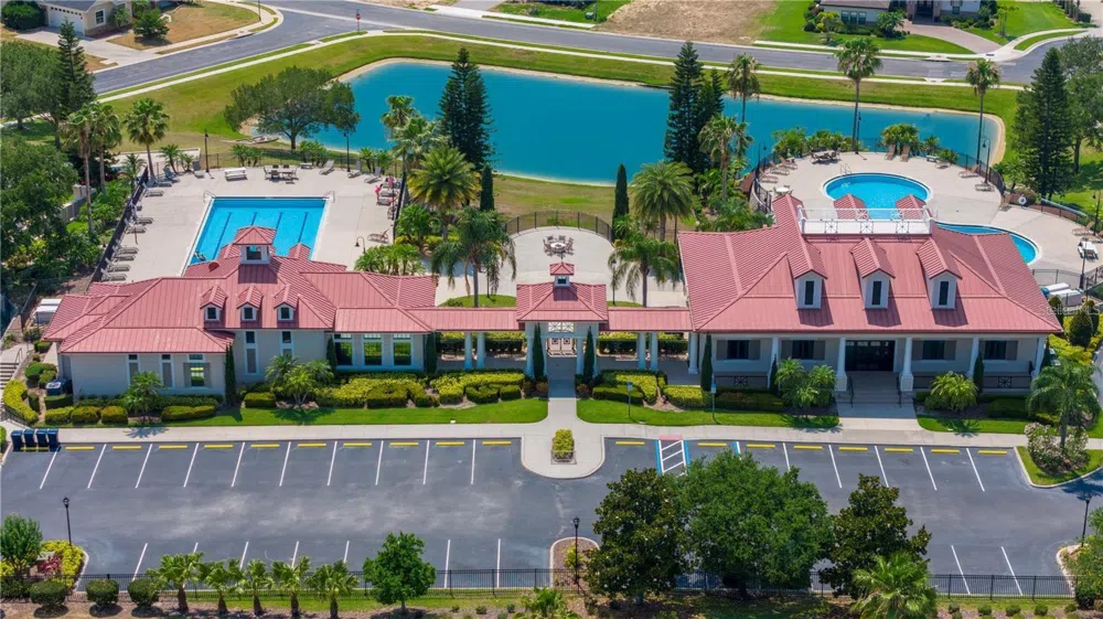402 WATERFERN TRAIL DRIVE Auburndale, FL 33823