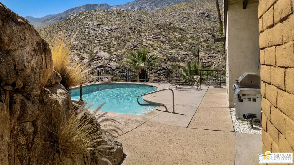 3000 Cahuilla Hills Drive Palm Springs, CA 92264