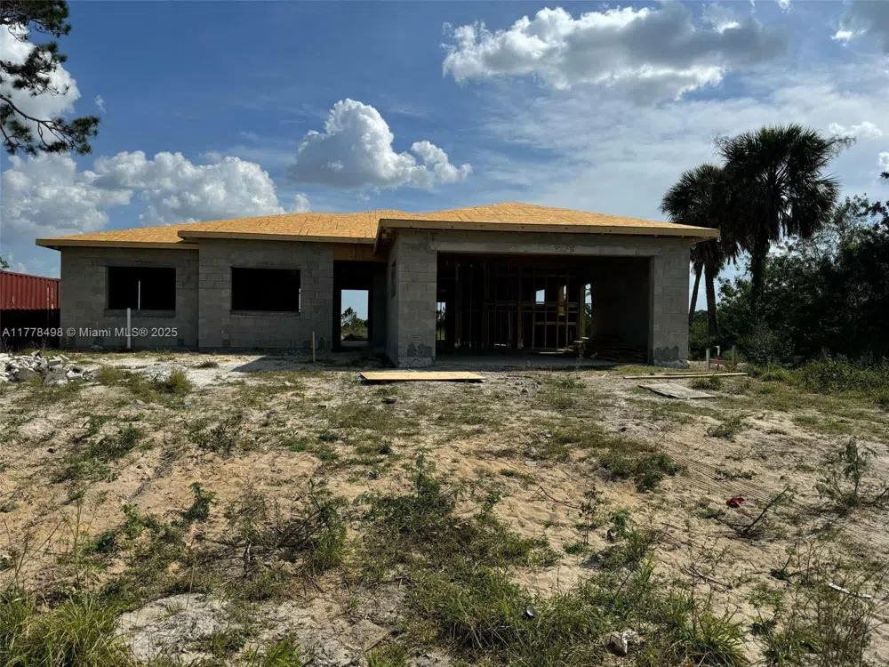 509 Glendale Ave La Belle, FL 33935