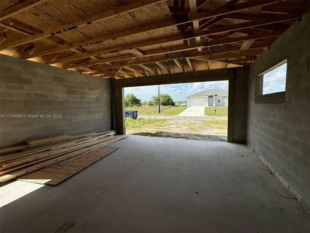 509 Glendale Ave La Belle, FL 33935