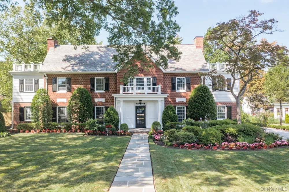 67 3rd Street Garden City, NY 11530