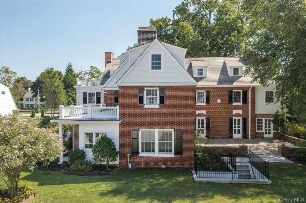 67 3rd Street Garden City, NY 11530