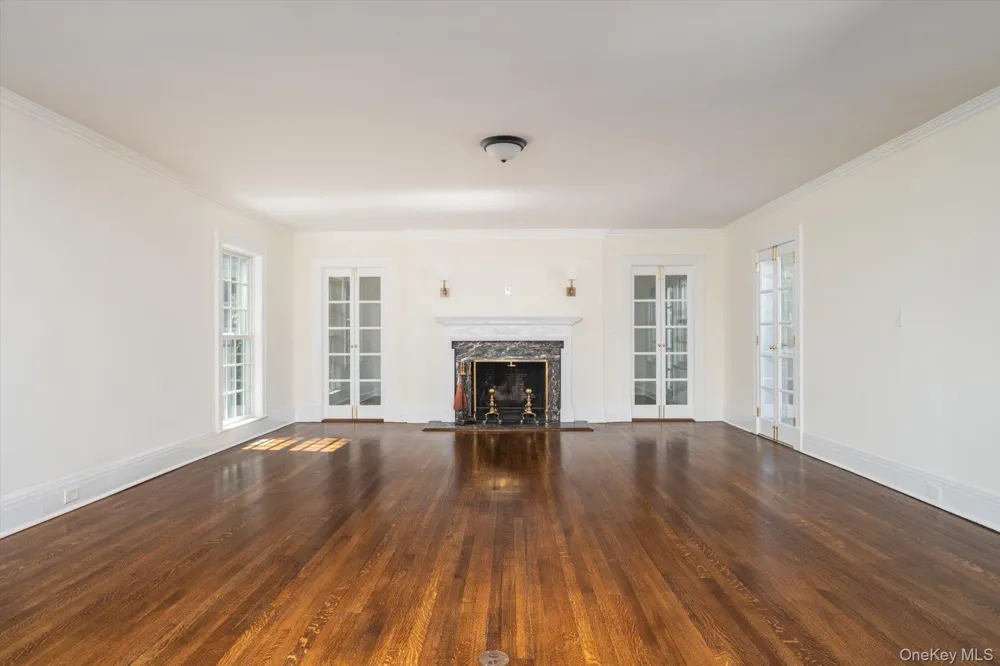 67 3rd Street Garden City, NY 11530