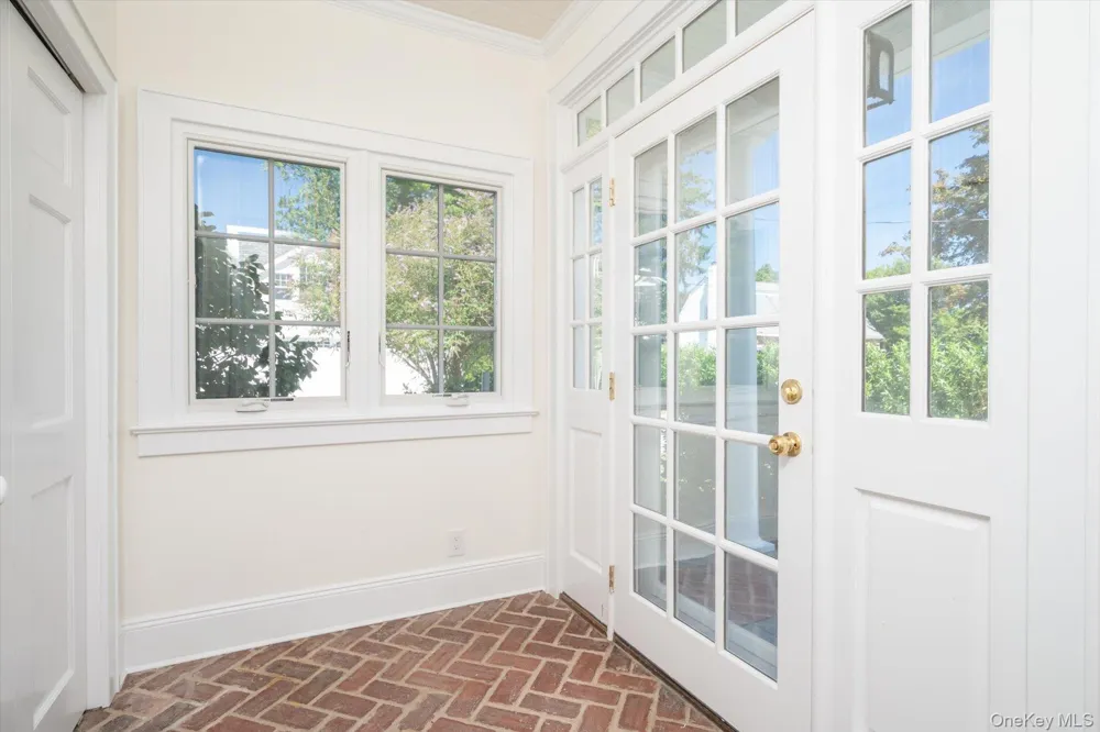 67 3rd Street Garden City, NY 11530