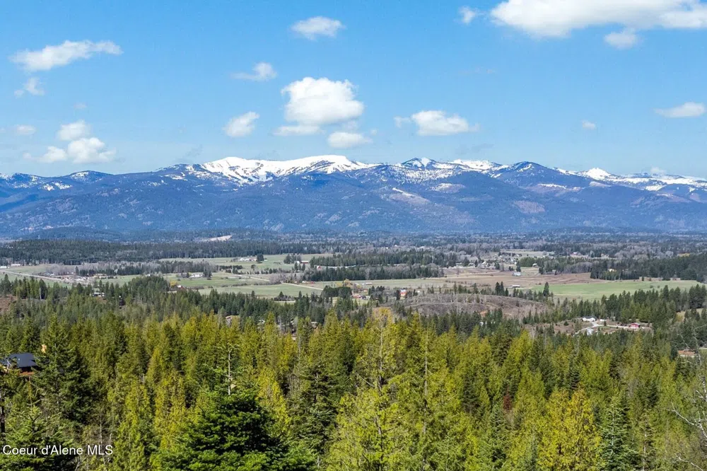 101 Green Monarch Lane Sandpoint, ID 83864