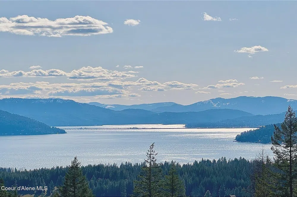 101 Green Monarch Lane Sandpoint, ID 83864