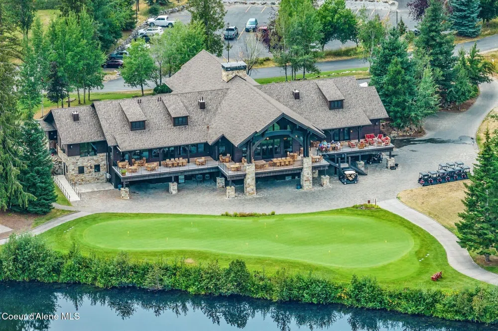 101 Green Monarch Lane Sandpoint, ID 83864