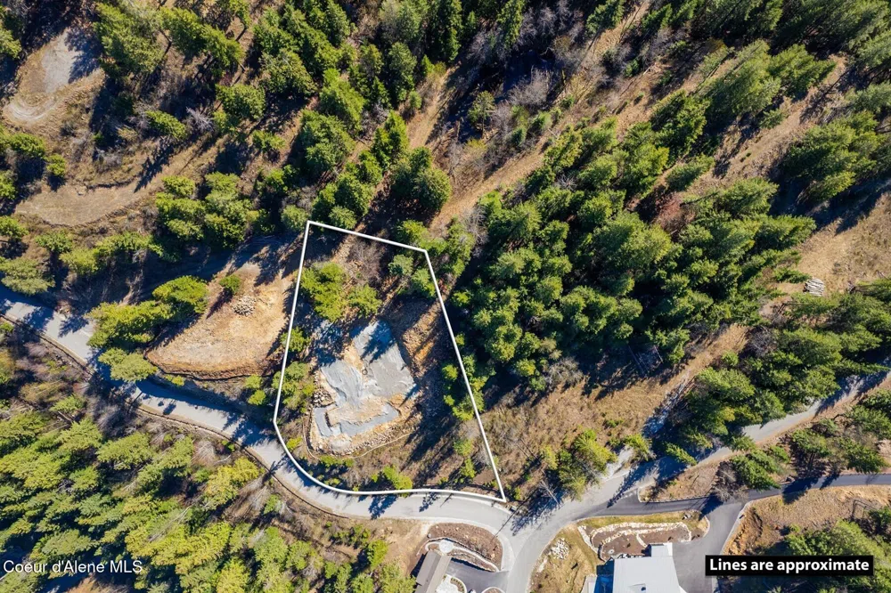 101 Green Monarch Lane Sandpoint, ID 83864