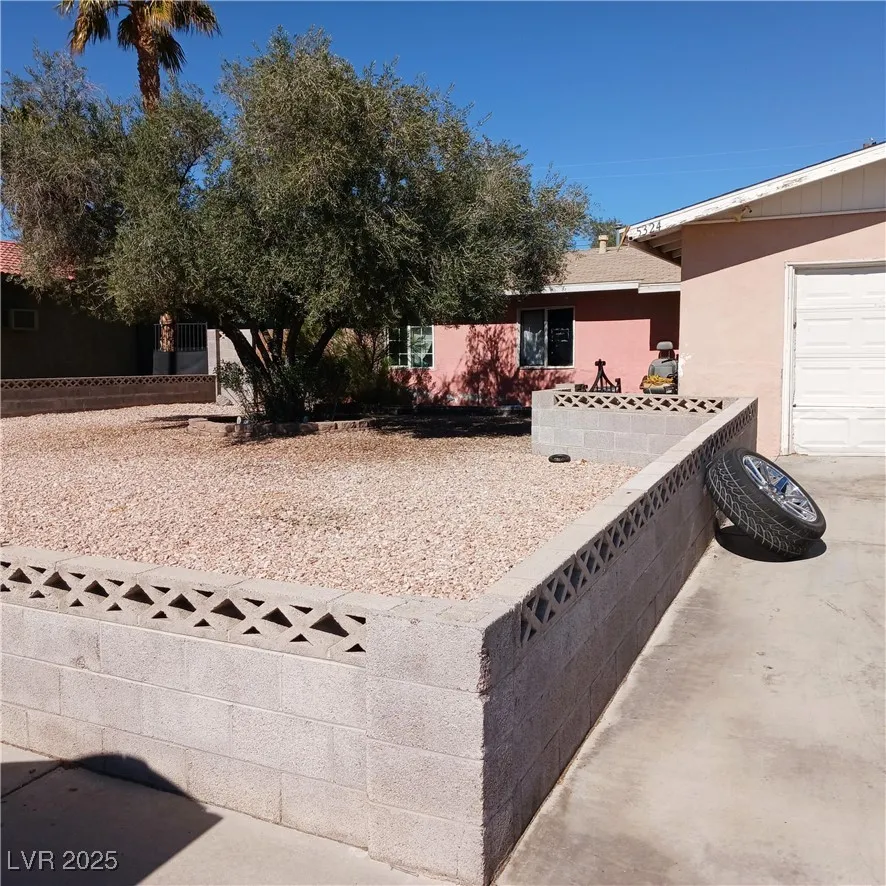 5324 Del Monte Avenue Las Vegas, NV 89146