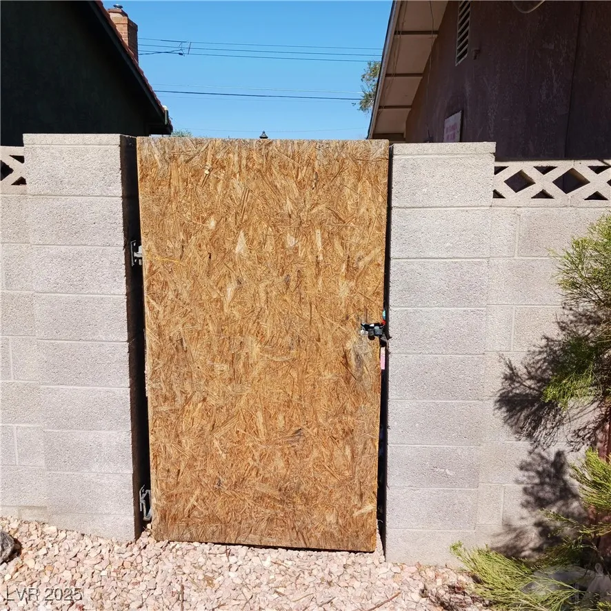 5324 Del Monte Avenue Las Vegas, NV 89146