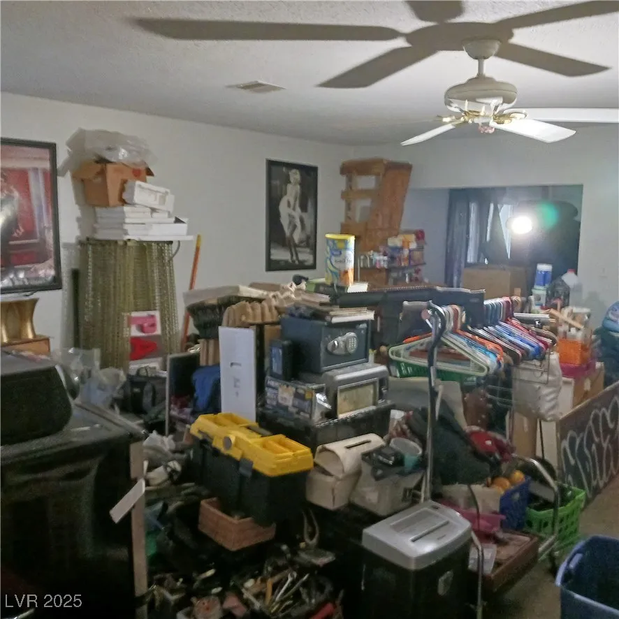 5324 Del Monte Avenue Las Vegas, NV 89146