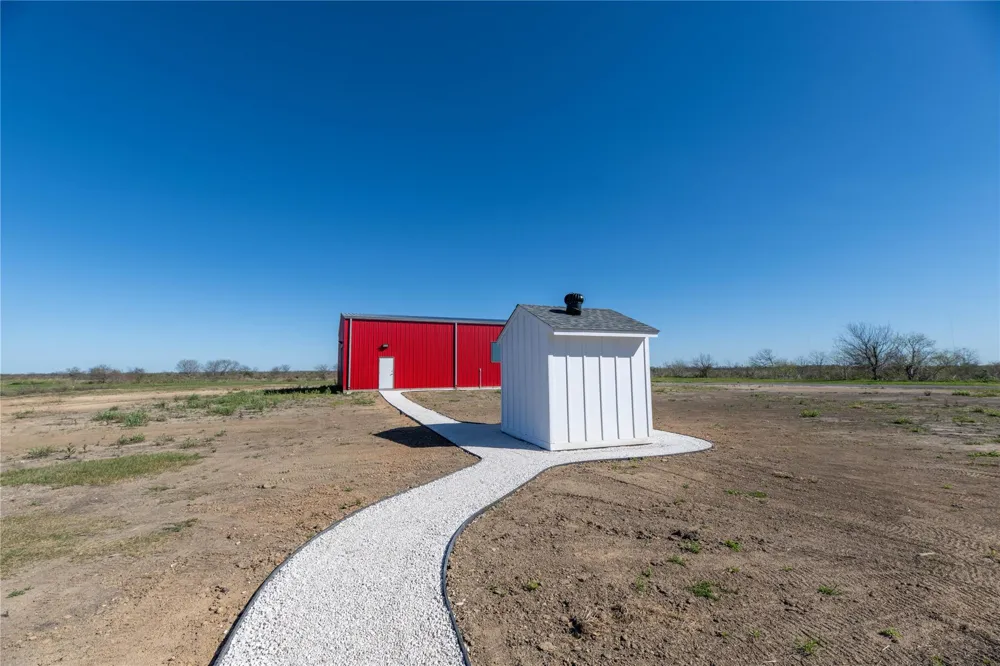13458 County Road 210 Danbury, TX 77534