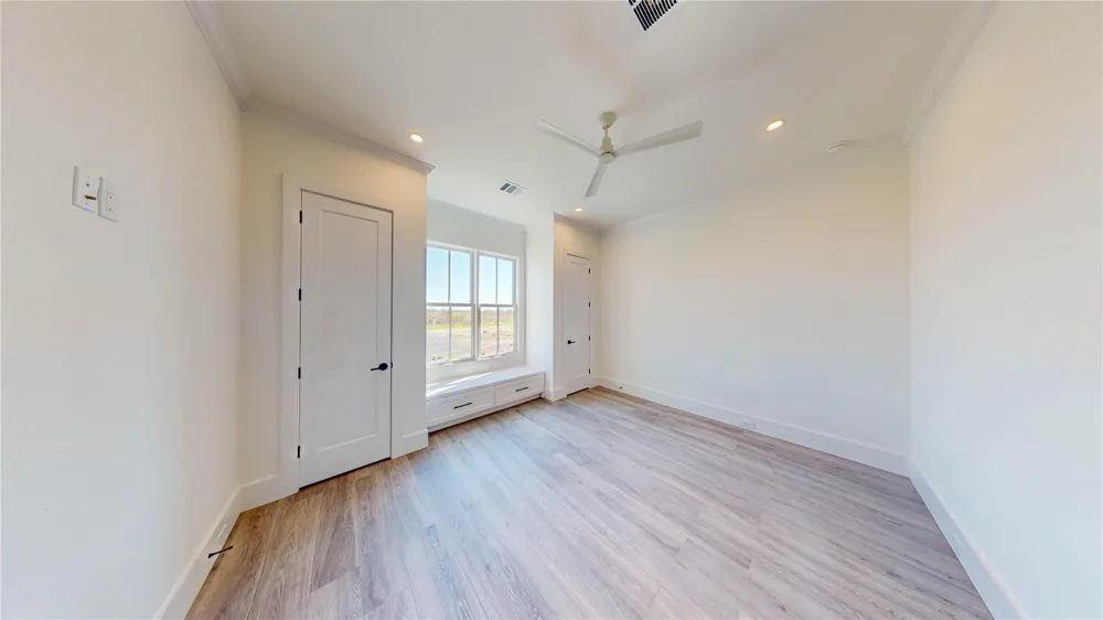 13458 County Road 210 Danbury, TX 77534