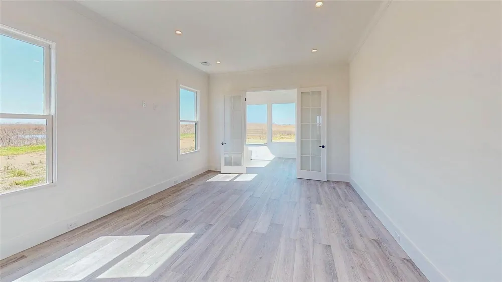 13458 County Road 210 Danbury, TX 77534