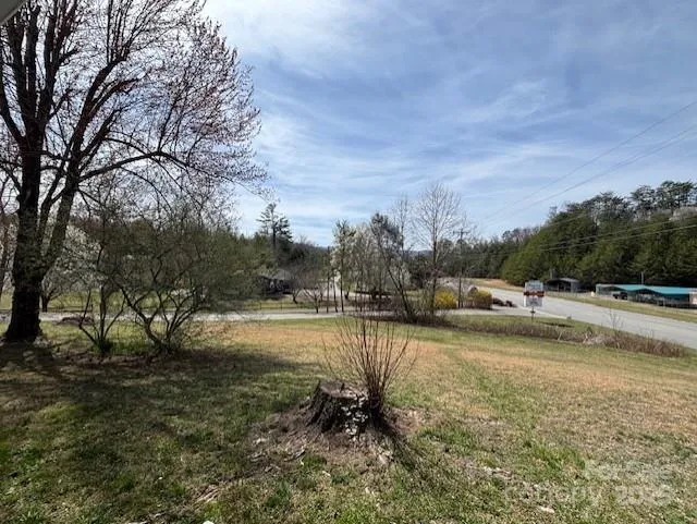 43 Flaming Arrow Drive Whittier, NC 28789