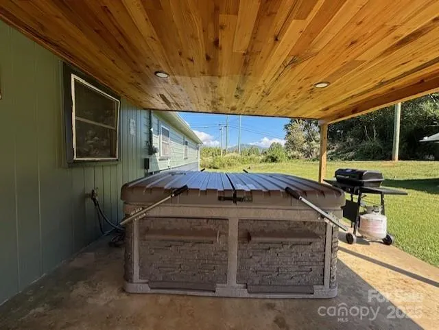 43 Flaming Arrow Drive Whittier, NC 28789