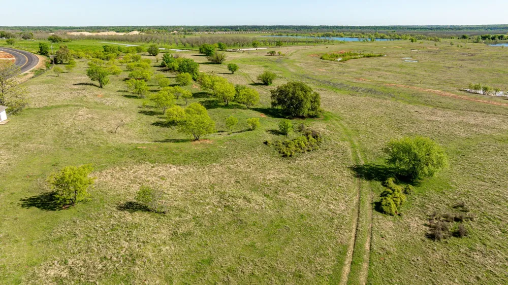 FM 2114 Clifton, TX 76634