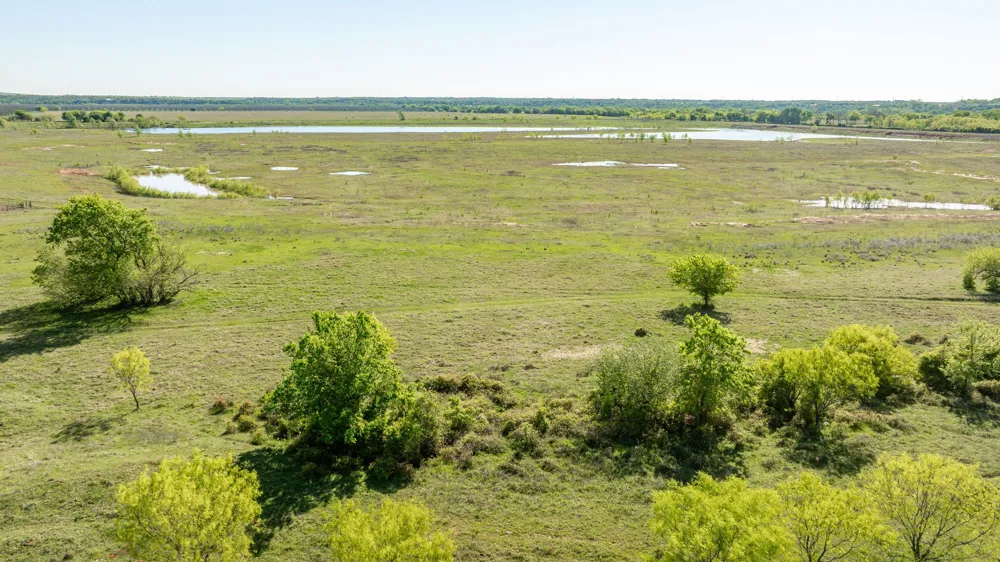 FM 2114 Clifton, TX 76634