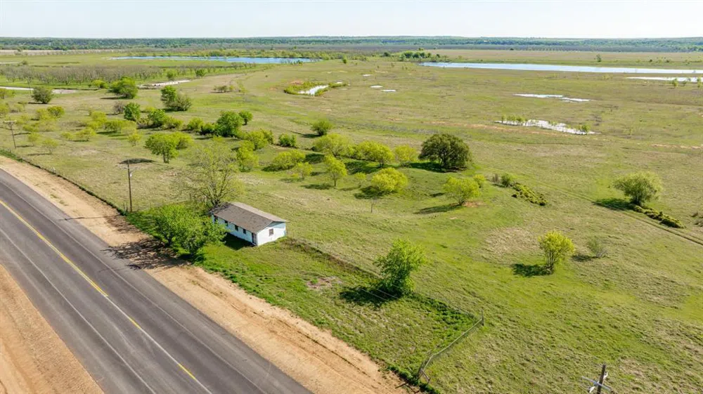 FM 2114 Clifton, TX 76634