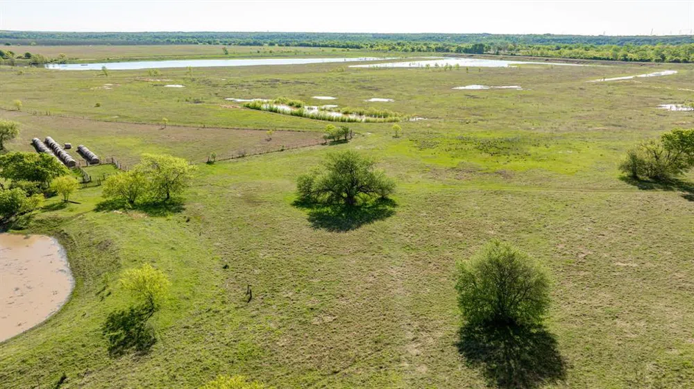 FM 2114 Clifton, TX 76634