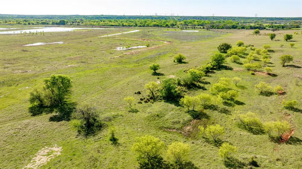FM 2114 Clifton, TX 76634