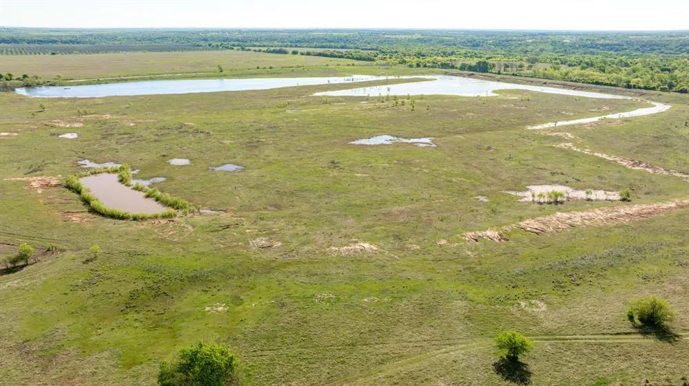 FM 2114 Clifton, TX 76634