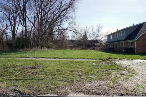 14630 SOUTHFIELD Freeway