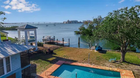 1479 BAY POINT DRIVE