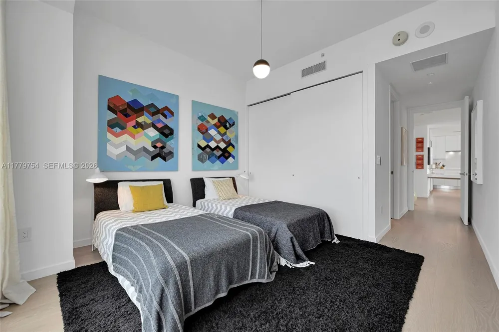 1425 Brickell Ave #61E Miami, FL 33131
