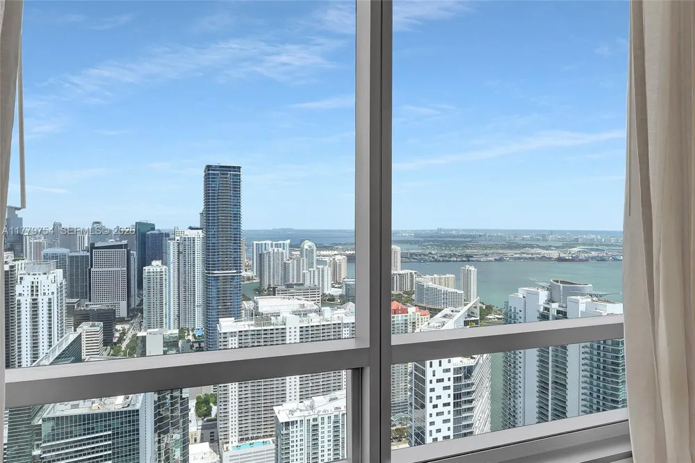 1425 Brickell Ave #61E Miami, FL 33131