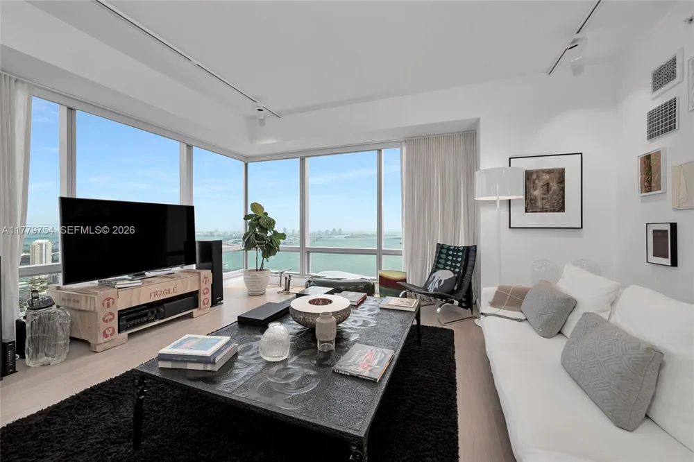 1425 Brickell Ave #61E Miami, FL 33131