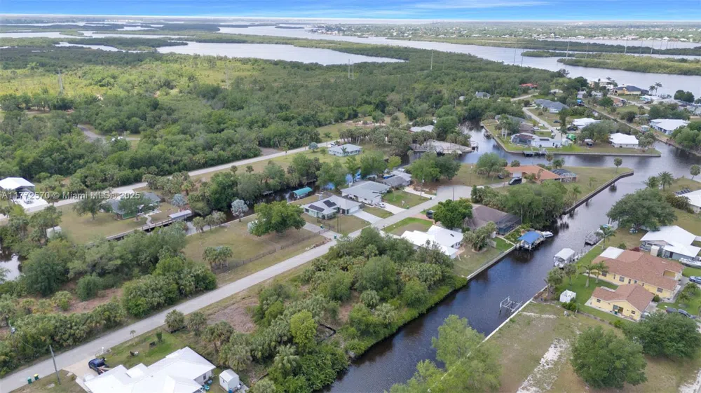 28450 Sabal Palm Dr Punta Gorda, FL 33982