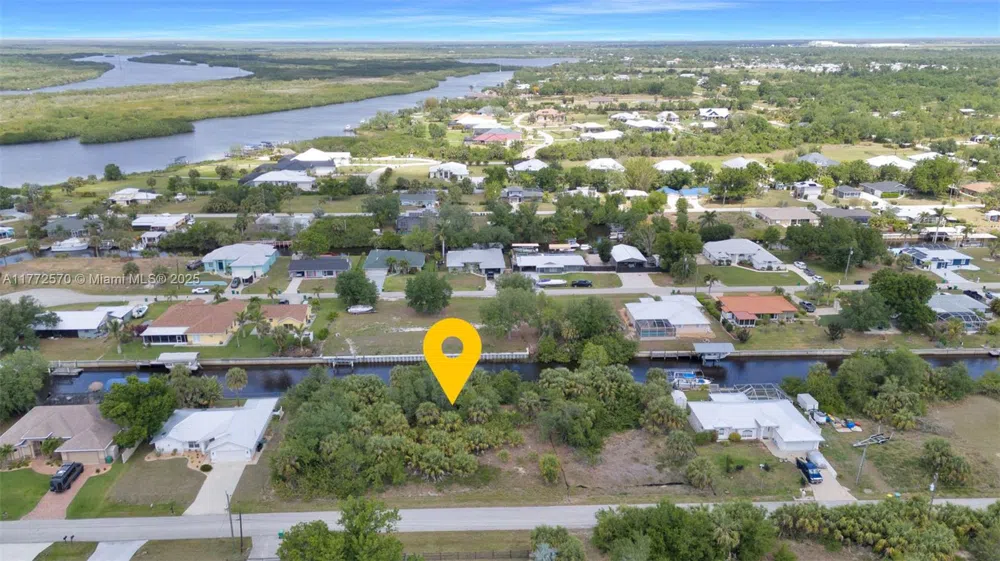 28450 Sabal Palm Dr Punta Gorda, FL 33982