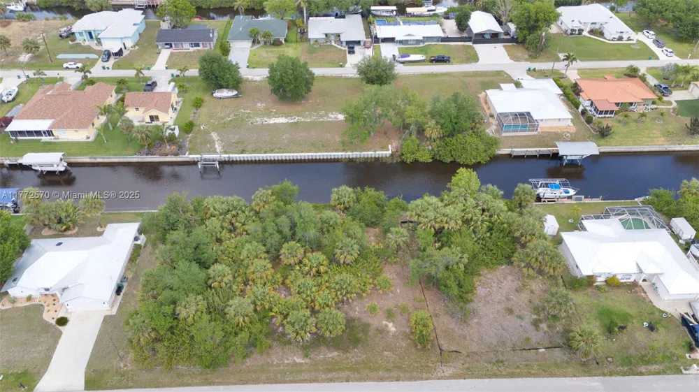 28450 Sabal Palm Dr Punta Gorda, FL 33982