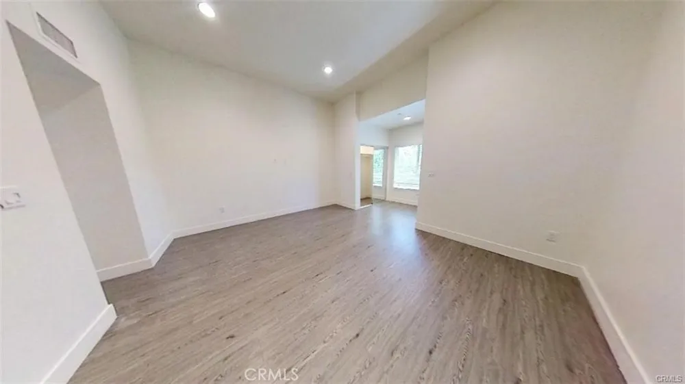 4461 Tujunga Avenue #102 Studio City, CA 91602